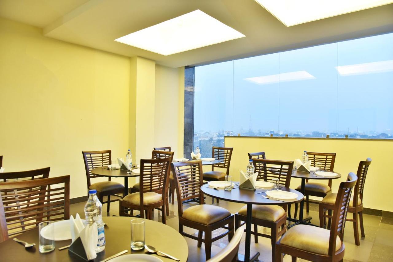 Hotel Amritsar International 2 Min Walk From Amritsar Bus Stand Экстерьер фото