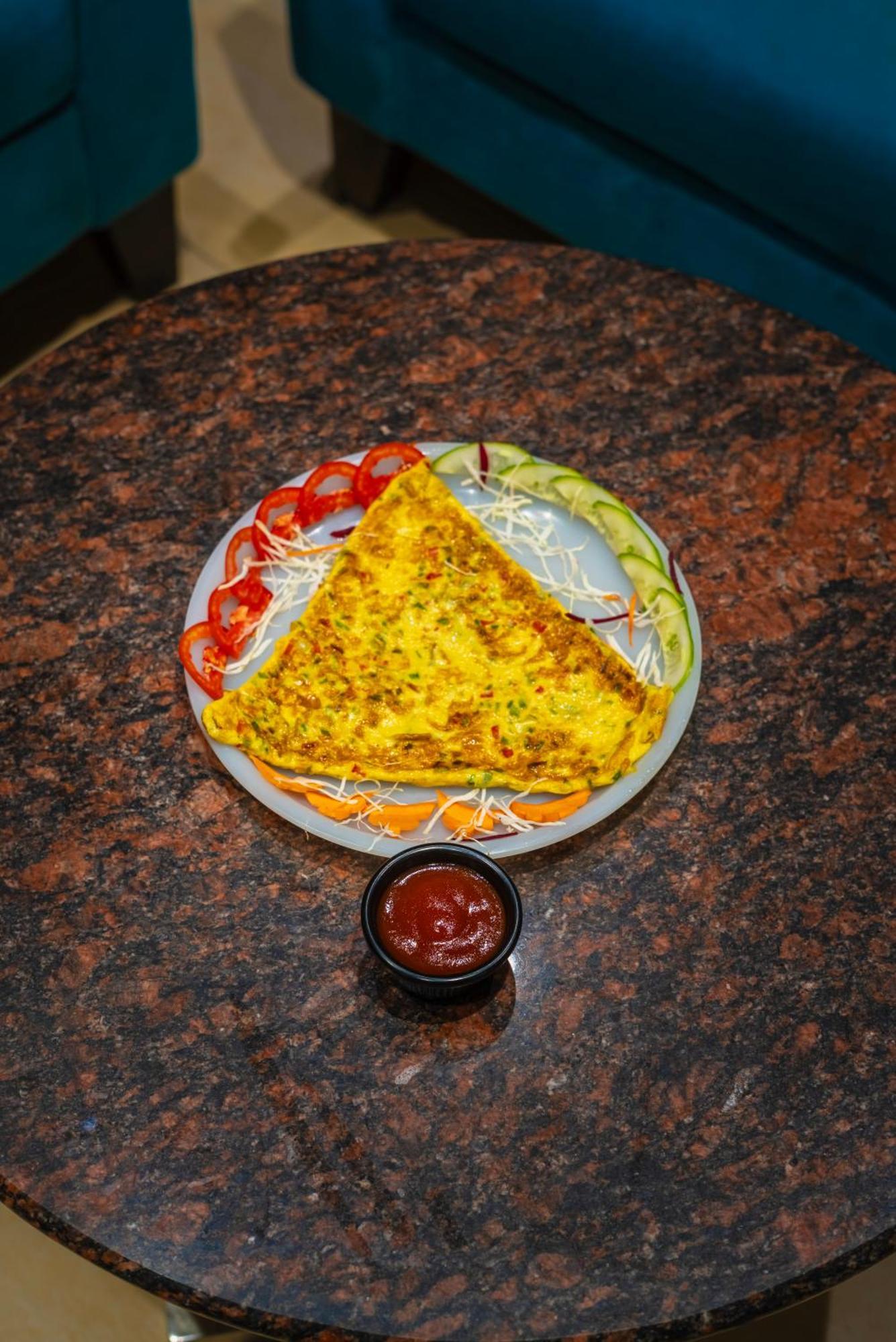 Hotel Amritsar International 2 Min Walk From Amritsar Bus Stand Экстерьер фото