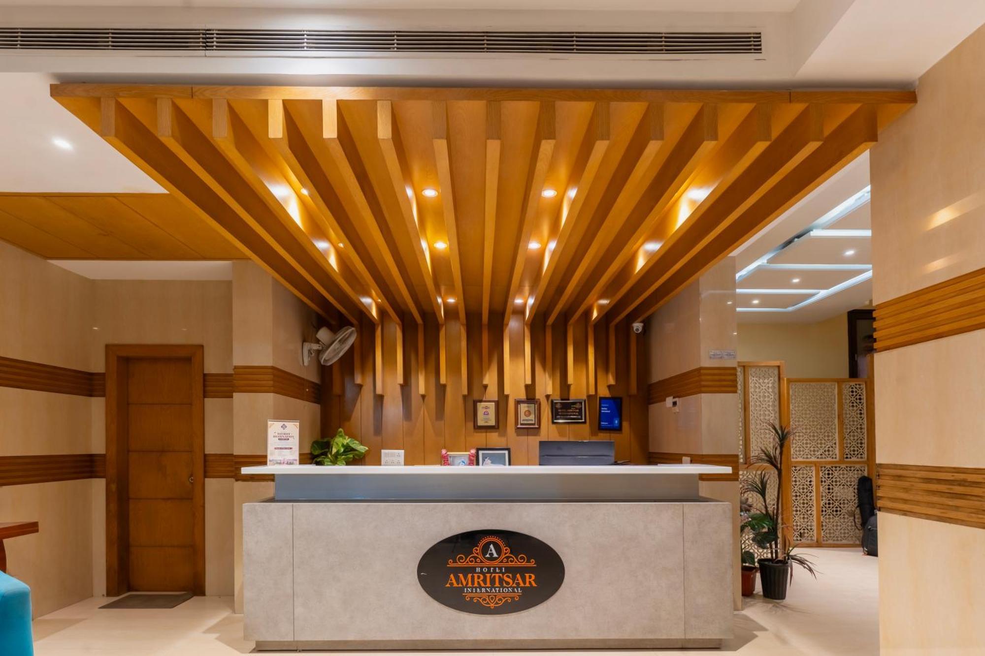 Hotel Amritsar International 2 Min Walk From Amritsar Bus Stand Экстерьер фото